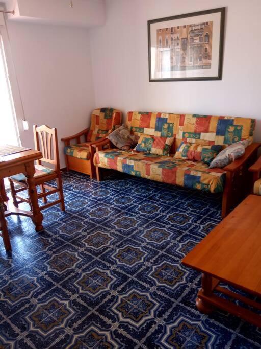 Apartamento grande, la mar esta 5 minutos andando Dénia Exterior foto
