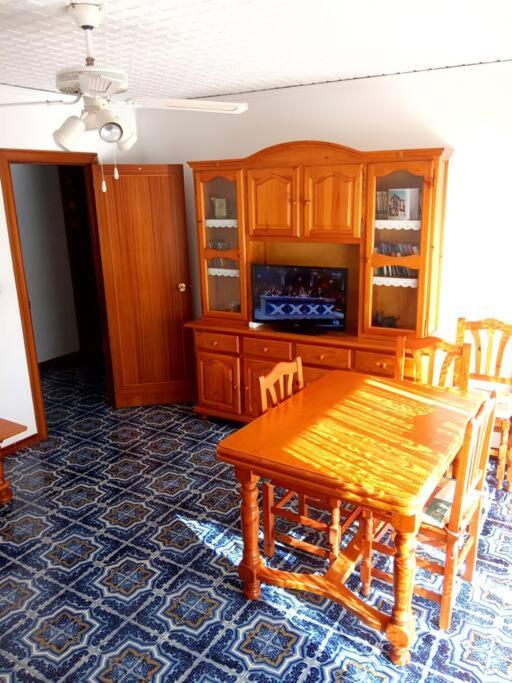Apartamento grande, la mar esta 5 minutos andando Dénia Exterior foto