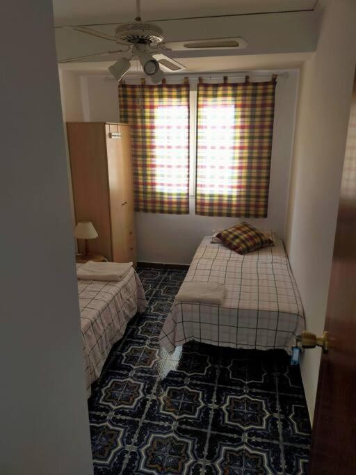 Apartamento grande, la mar esta 5 minutos andando Dénia Exterior foto